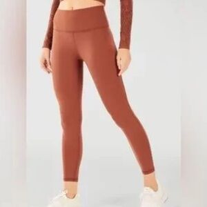 Fabletics Powerhold High Waisted 7/8 Legging Mahogany Size XS